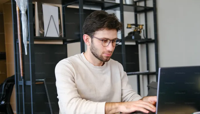 Kapcsolatfelvétel - Orbán Adorján ev.